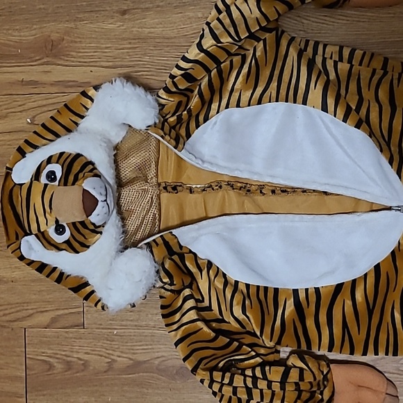 TIGERRRR Costume - Picture 2 of 2